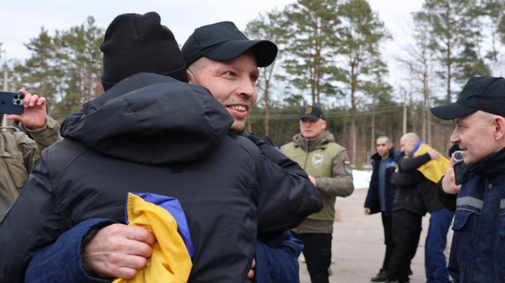 З російського полону повернули ще 300 українських військових