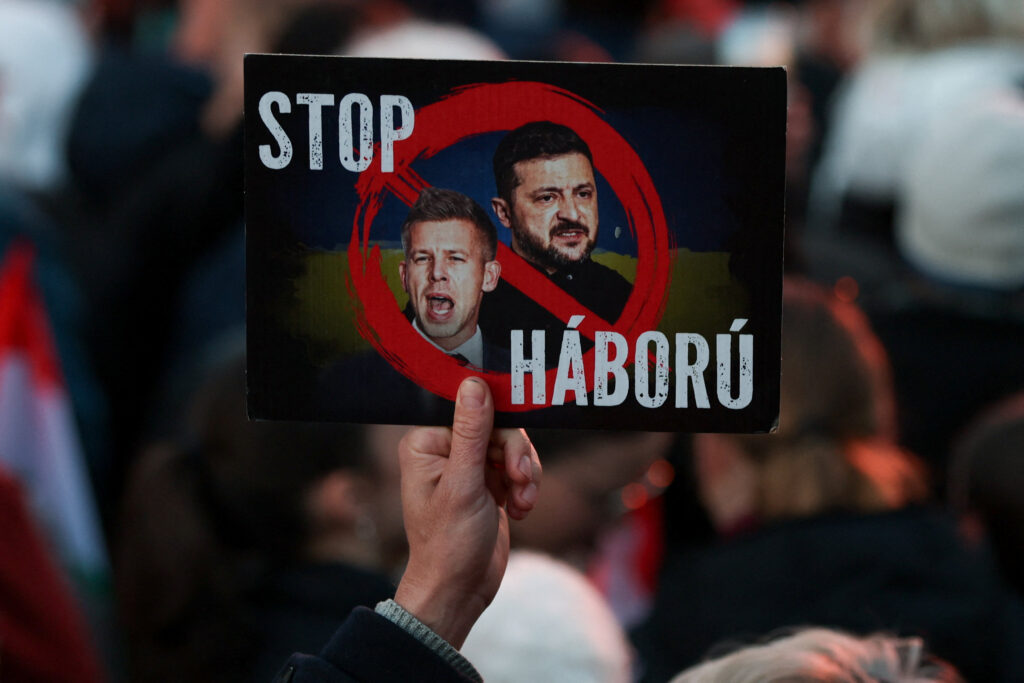 Вибори в Угорщині: у чому різниця між Орбаном та Мадяром