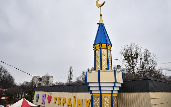 Attempted to set fire to mosque in Lviv: police looking for attacker