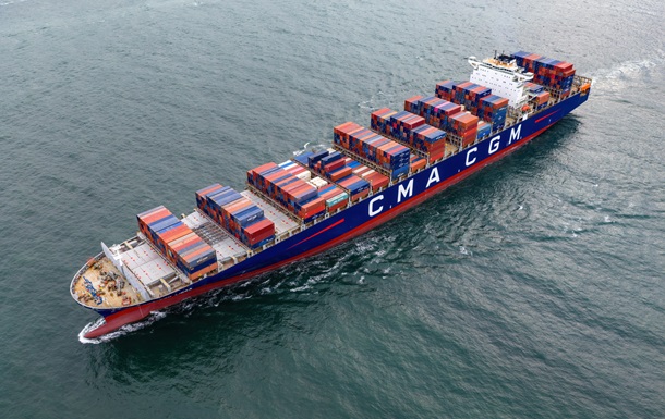 French ship becomes first to venture through Strait of Hormuz after Middle East hostilities begin