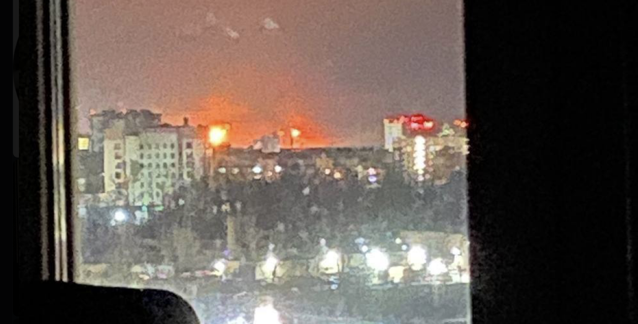 Ленінградську та Нижньогородську області РФ атакували дрони: горить НПЗ