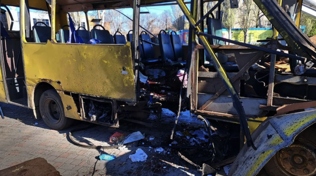 Russians attacked a minibus in Nikopol with an FPV drone: there are casualties.