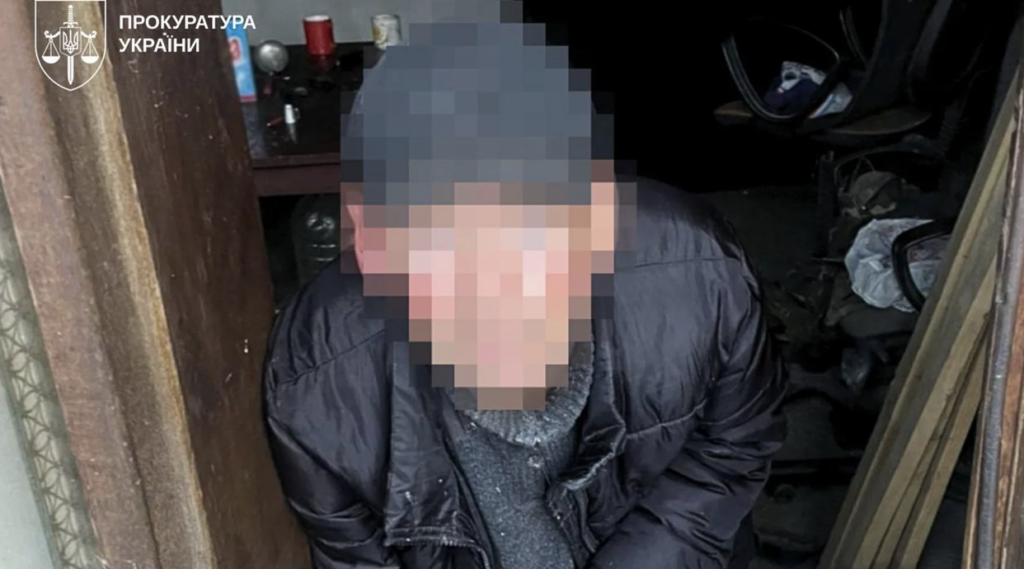 На Львівщині підприємець 23 роки тримав у рабстві однокласника