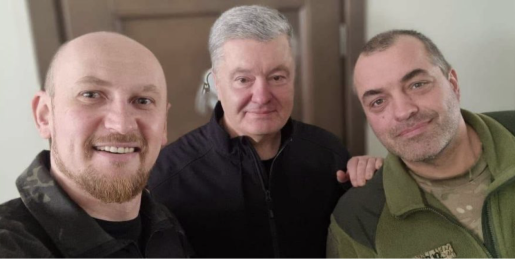 Порошенко відреагував на відставку Маршала: це більше, ніж вчинок офіцера