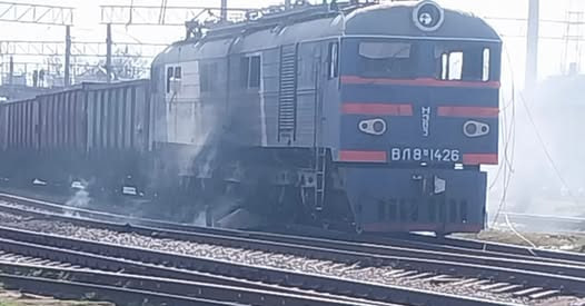 Russia resumes strikes on railways: locomotive hit in Dnipropetrovsk region