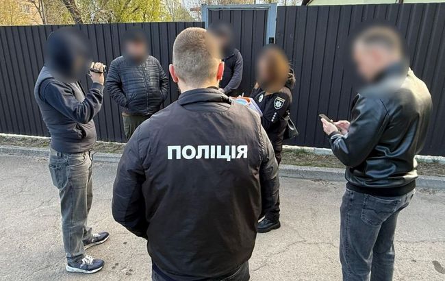 Обшуки по всій Україні: викрито багатомільйонні схеми на дровах для ЗСУ