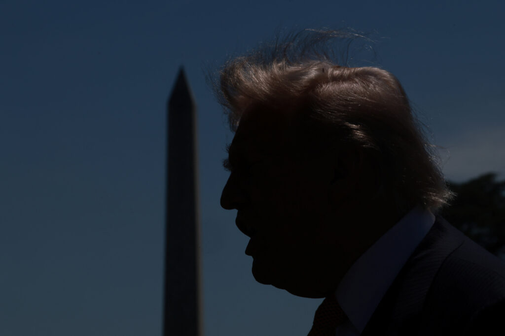 Nearly 70% of US voters are concerned about corruption in the Trump administration.