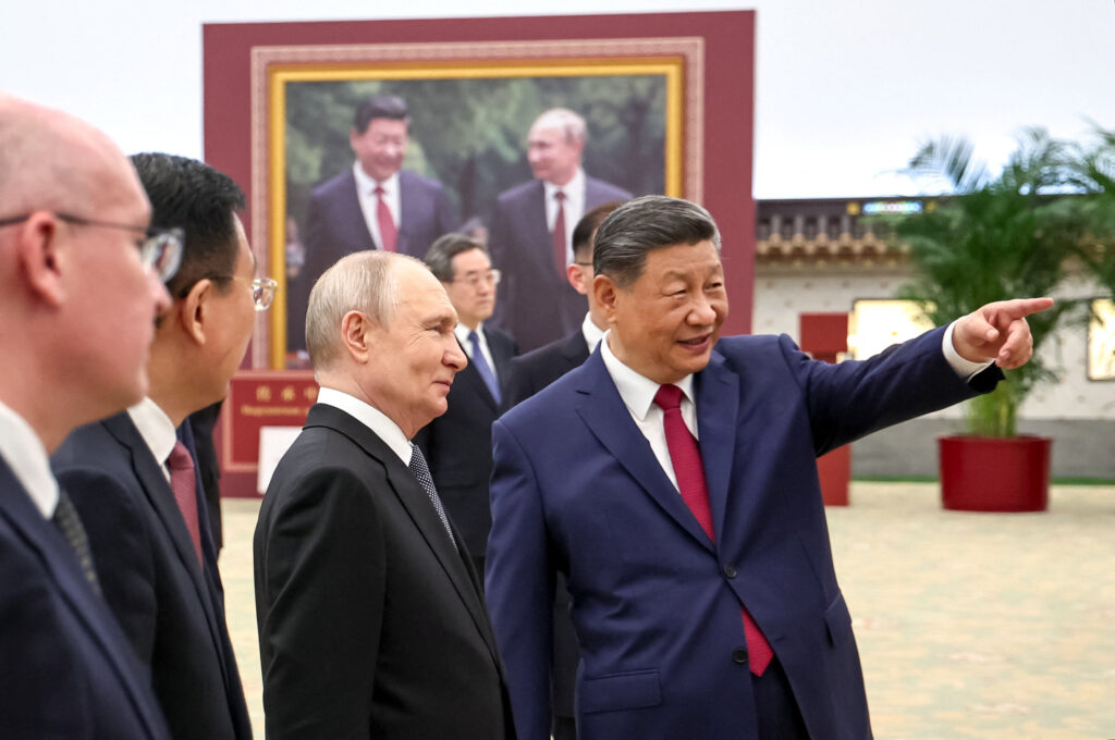 «Черная пуповина»: почему антироссийские санкции не действуют без давления на Китай