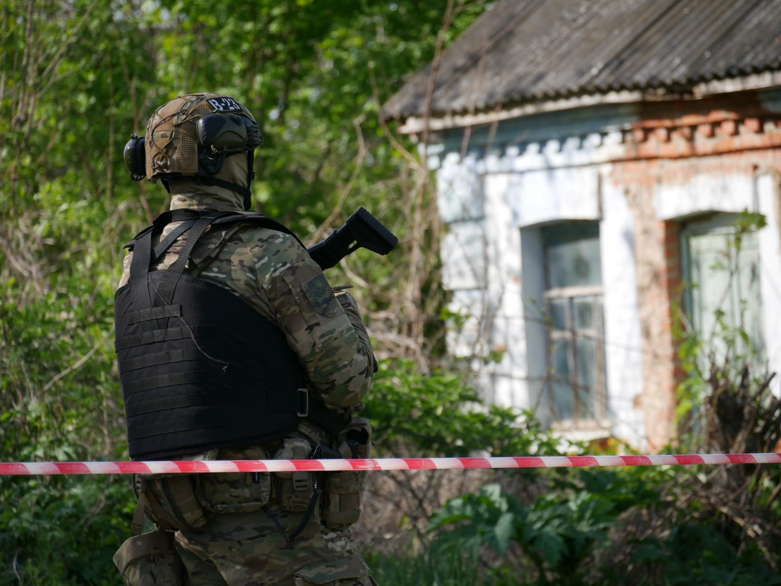 Стрілянина на Хмельниччині: вбивцю поліціянта ліквідували під час спроби втечі у лісосмугу