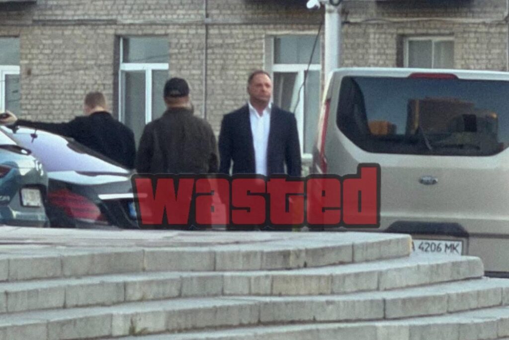 Гучна підозра Єрмаку: контрольований випуск пари чи очищення держави?