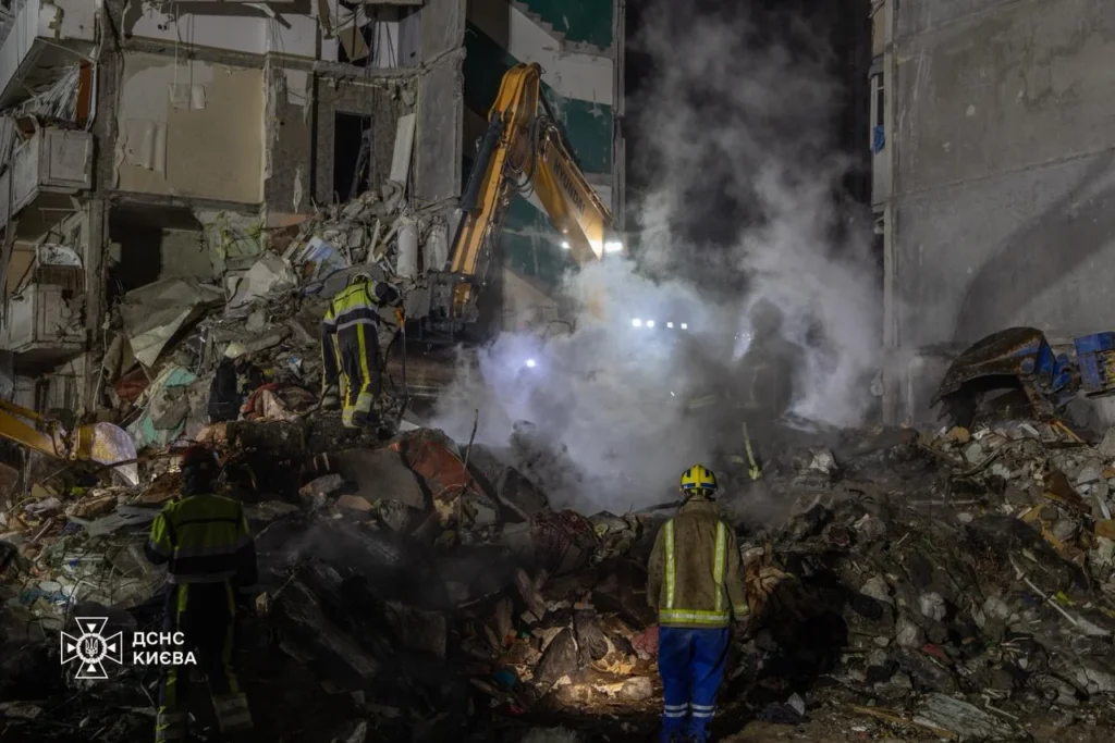 In Kyiv, the clearing of rubble after the Russian attack has been completed: 24 victims, including three children
