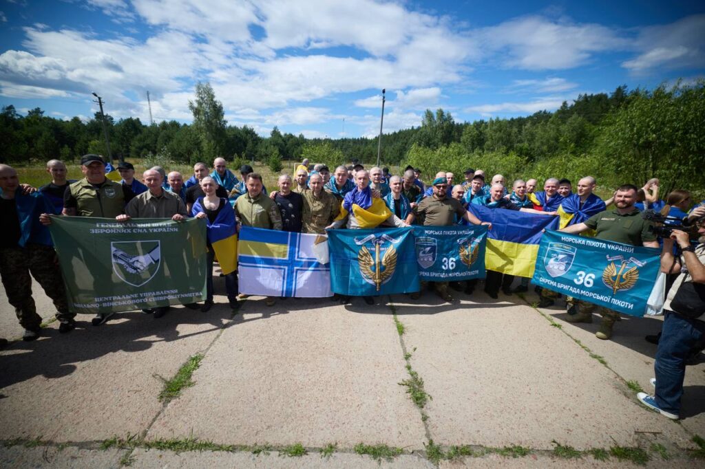 В Украину из плена вернулись 160 военных — Зеленский