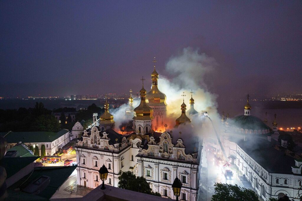 ЦПД викрив нові фейки РФ про удари по цивільних об’єктах Києва