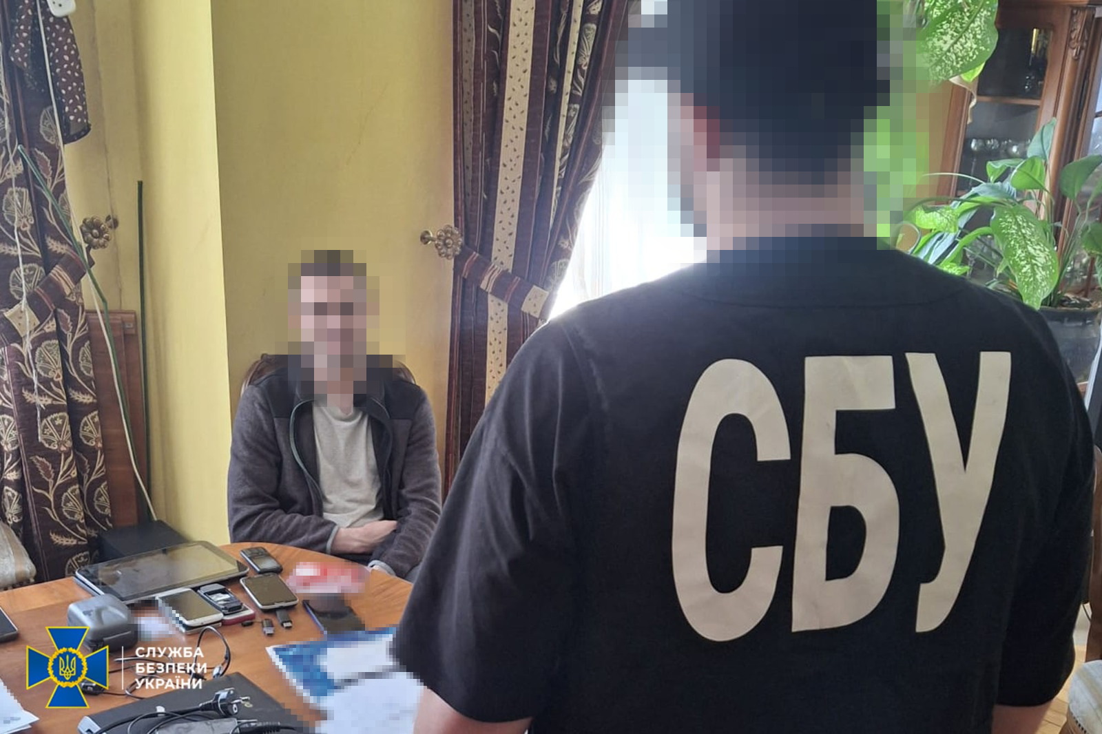 Шпигував за оборонними підприємствами: на Закарпатті затримали агента РФ