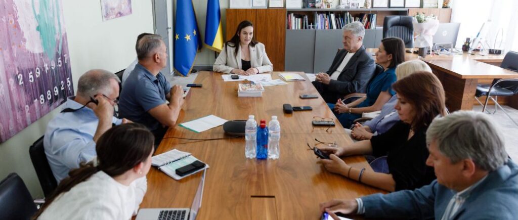 The EU faction, at a meeting with Deputy Prime Minister for Culture Berezhnaya, called for an increase in salaries in the industry, which are currently the lowest in the country.