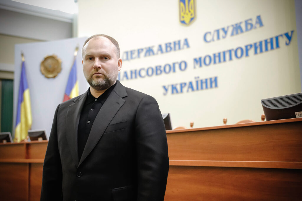 Інтерес до санкцій проти Росії згасає – у чому тут провина Держфінмоніторингу