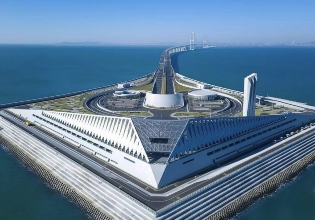 Without a single person: a fully robotic hotel will open on an artificial island in China