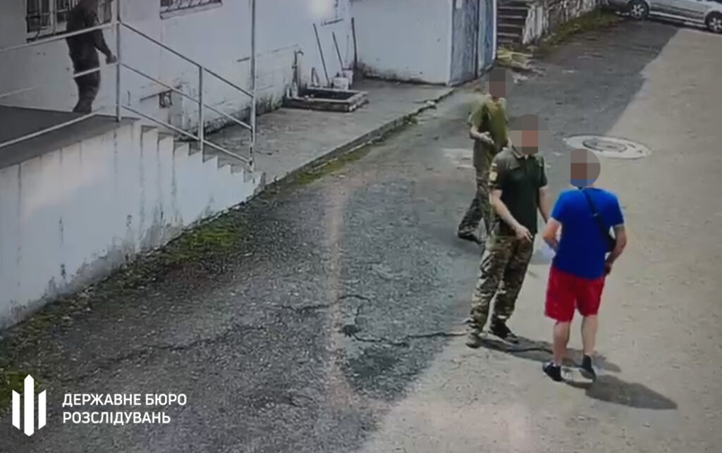 На Закарпатті чоловік помер після перебування у ТЦК: ДБР розслідує справу