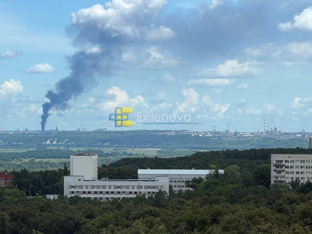Понад 1700 км від України: в Уфі пролунали вибухи біля нафтопереробного підприємства