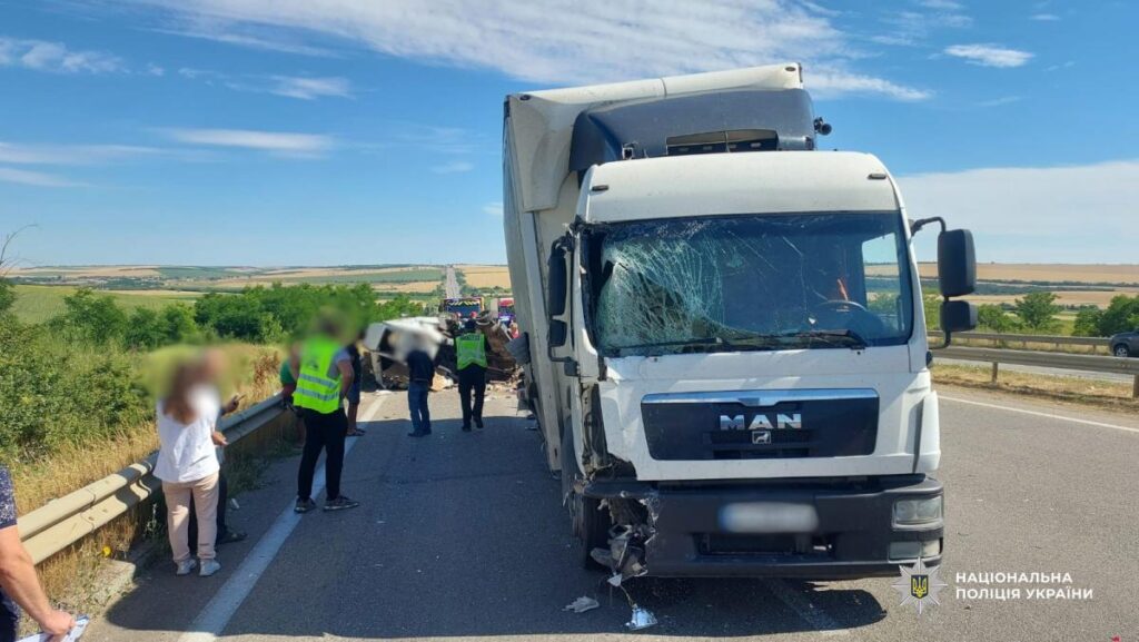 A fatal accident involving a minibus and a truck occurred on the Kyiv-Odesa highway