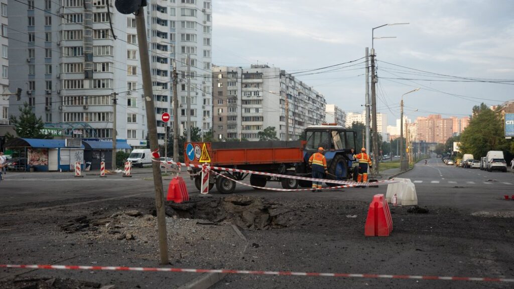 Шесть ракет по столице: россияне снова атаковали Киев