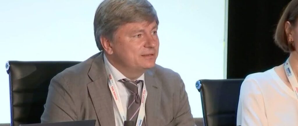 В ОБСЕ заявили о недопустимости незаконных санкций против Порошенко – вице-президент комитета ПА ОБСЕ Артур Герасимов