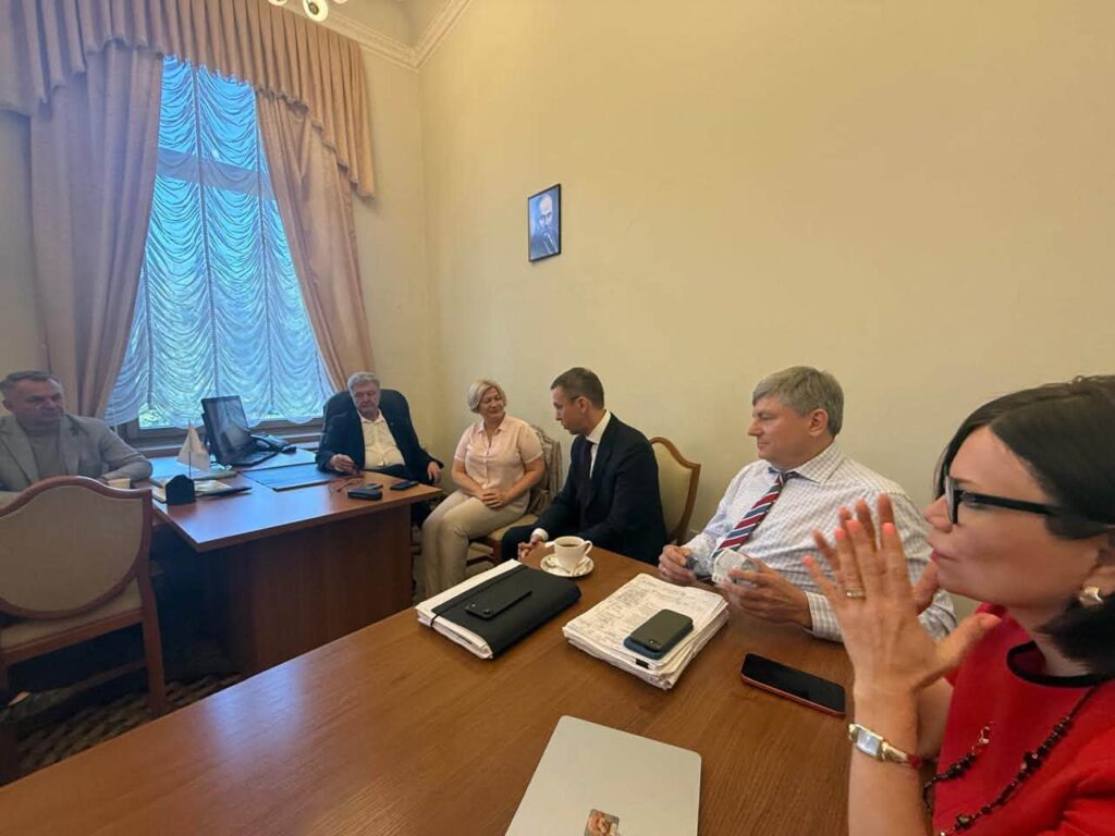 “Євросолідарність” закликала Корецького повернути Федорова в уряд