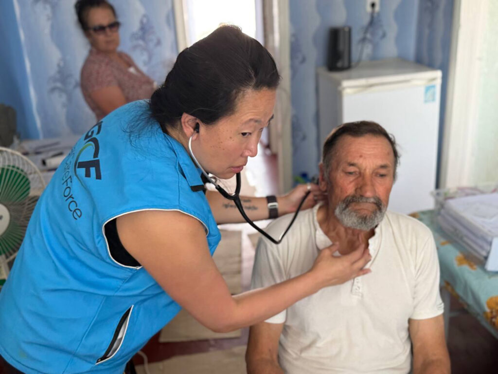 Global Care Force completed its 40th mission: Poroshenko Foundation handed over drone detectors to medics