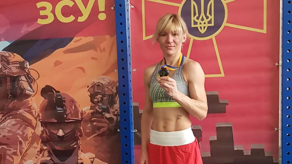 Захищає країну та перемагає на рингу: саперка ЗСУ виграла медаль чемпіонату України з боксу