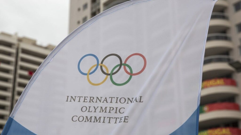 Nine EU countries call for IOC to be stripped of funding over Russian athletes’ admission