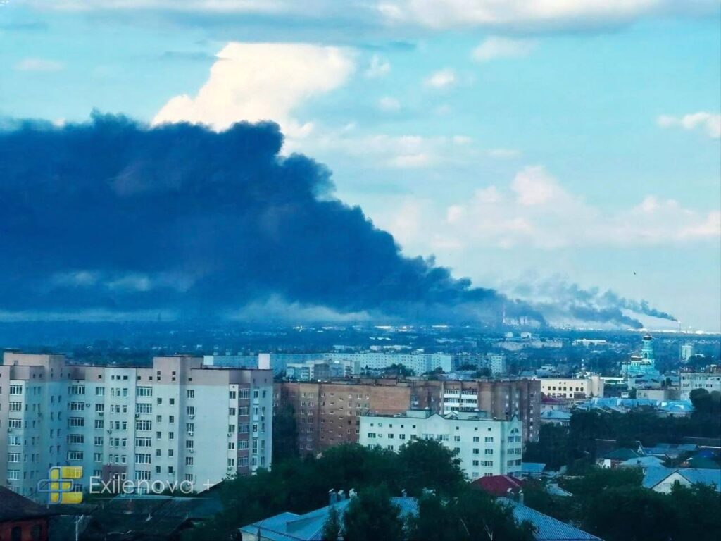 Drones hit Syzran Oil Refinery in Russia – details