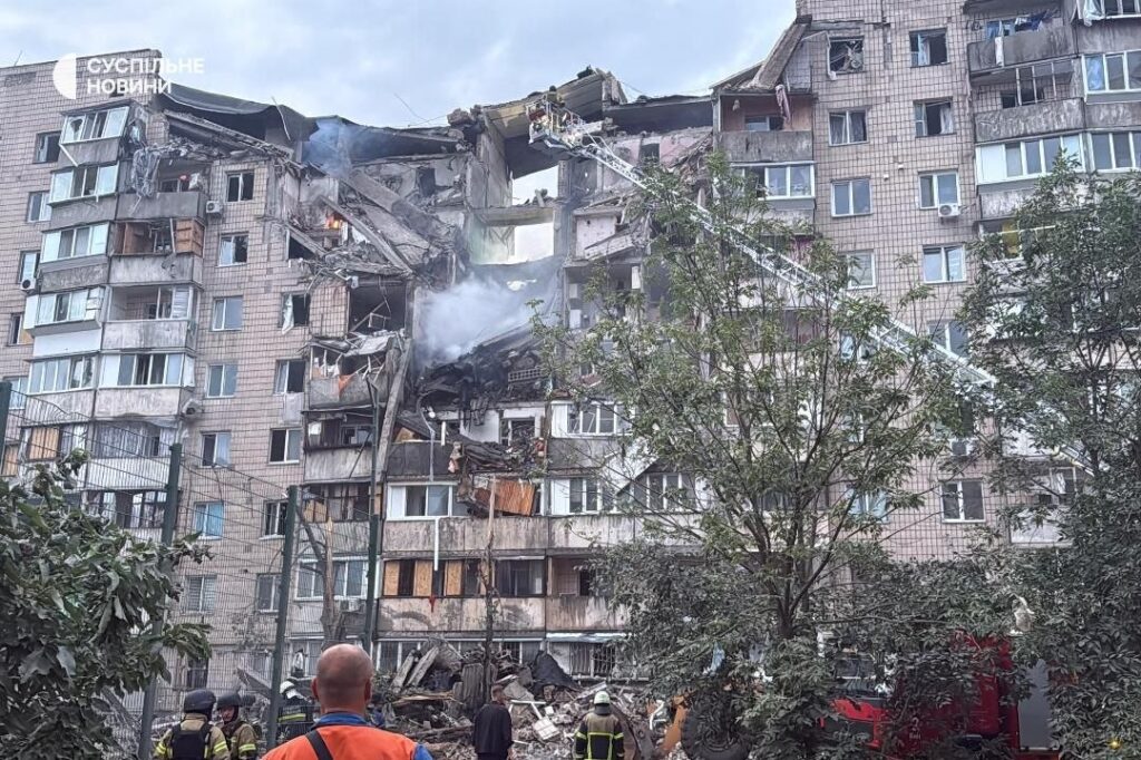 Russians massively attacked Kyiv with ballistic missiles: nine people killed, 46 more injured