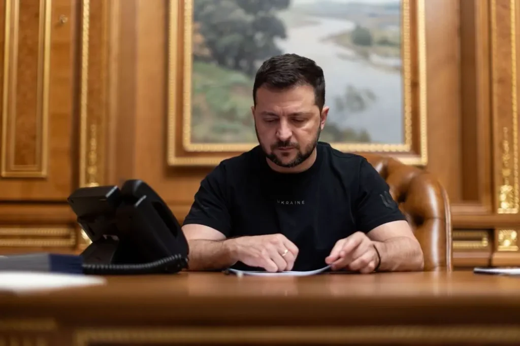 Зеленський запровадив нові санкції проти РФ: хто увійшов до списку