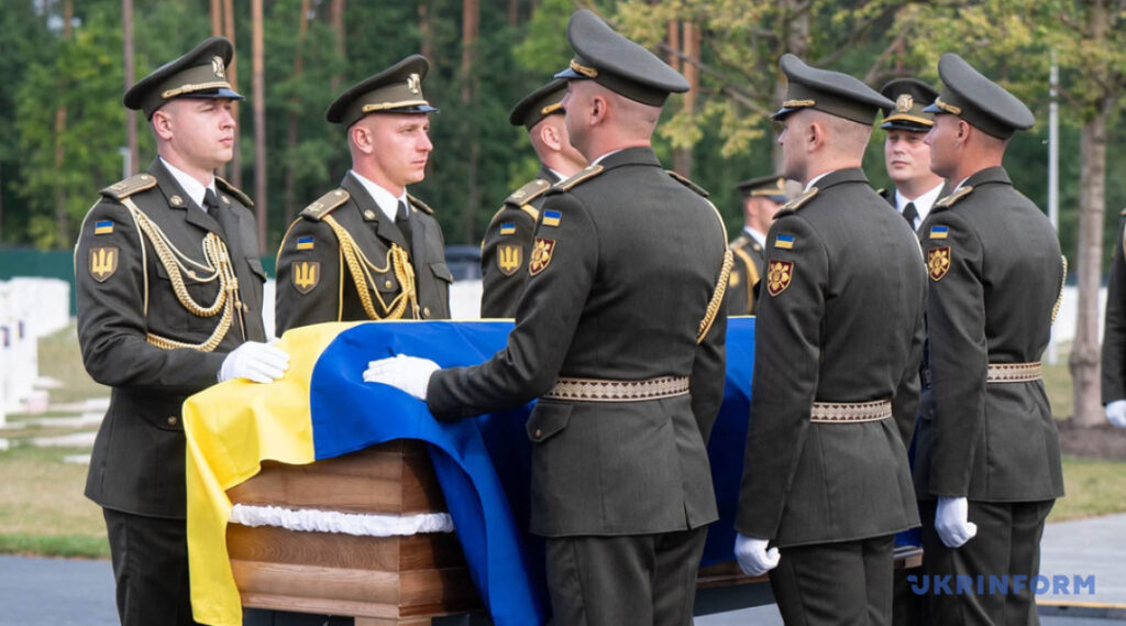 В Україну повернули Євгена Коновальця: його перепоховали на військовому кладовищі