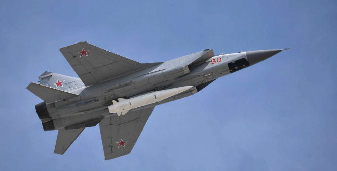 Росія поставила на паузу виробництво “Кинджалів” і Х-32: що відомо