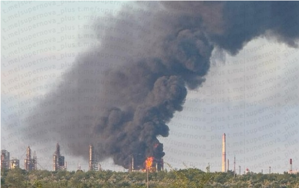 Drones attacked Syzran refinery and Wildberries warehouses in three regions of Russia