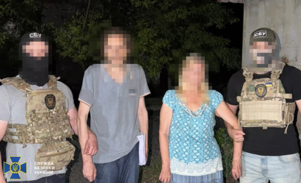 У Дніпрі матір та син коригували російські удари по місту