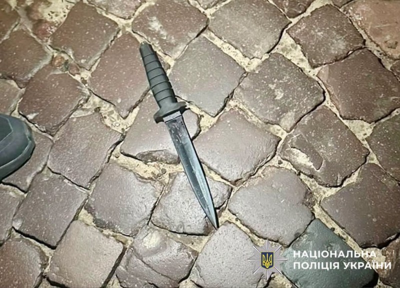 У Львові чоловік під час перевірки документів зарізав військового ТЦК: нападника затримали