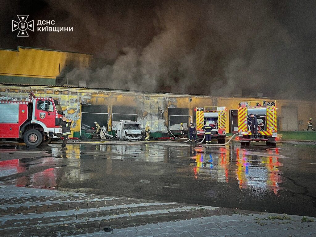 Russians attacked the Rozetka warehouse in the Kyiv region: one person was killed and several were injured