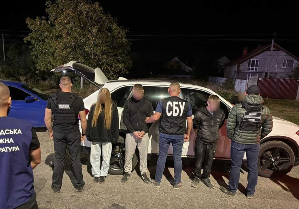 На Закарпатті викрили схему переправлення чоловіків за кордон: затримали двох фігурантів