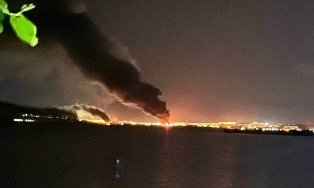 Дрони атакували окупований Крим: місцеві жителі повідомили про вибухи