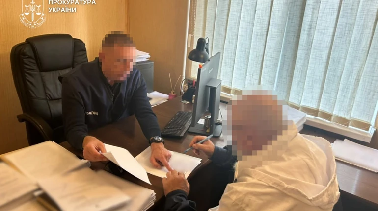 На Дніпропетровщині чоловік відкрив вогонь по мопеду: поранено 13-річного хлопця