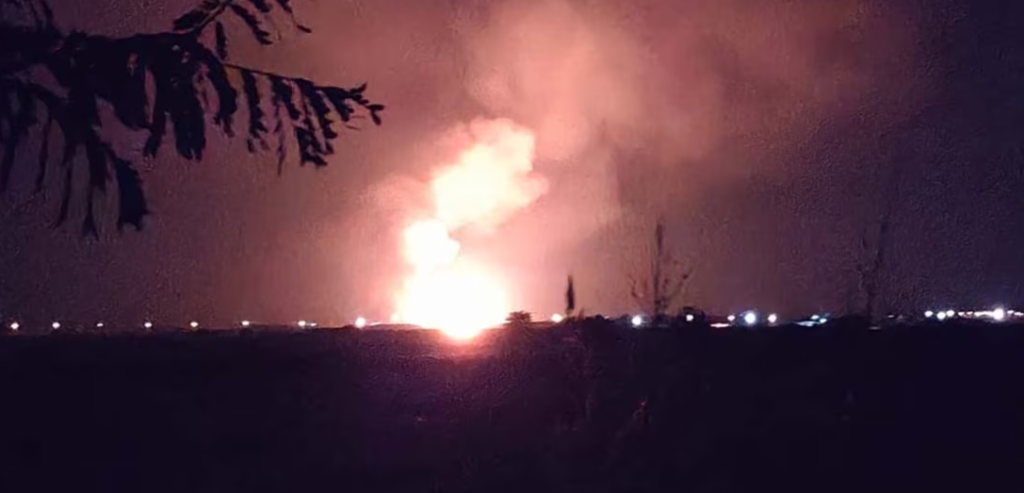 На складе боеприпасов в Азербайджане раздались взрывы: начался пожар