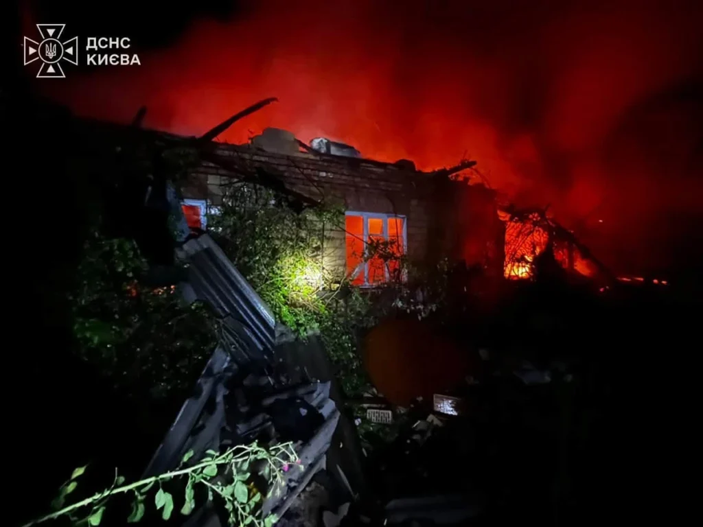 Russia attacked Kyiv with ballistic missiles and high-speed drones: there are dead and injured