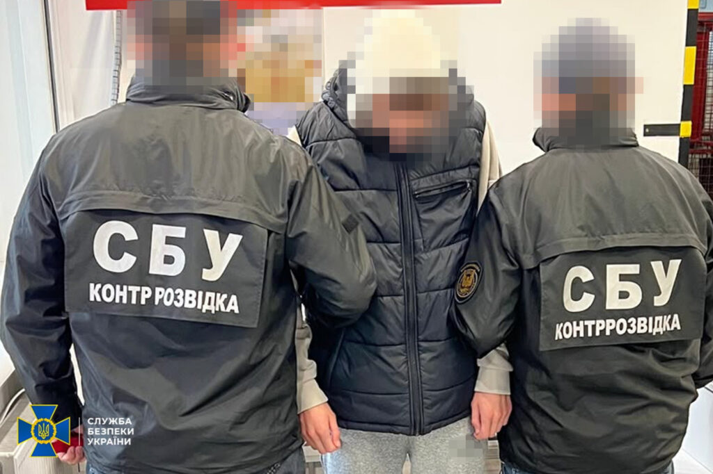 Starlink registration scheme for Russia exposed in Lviv: SBU detains two men
