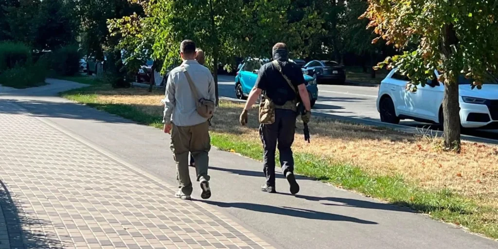 Конфлікт між ГУР та СБУ у Києві: Зеленський зажадав кадрових рішень