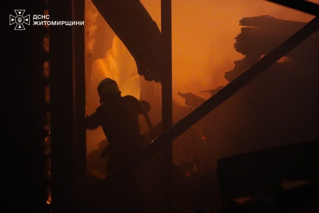 На Житомирщині через російську атаку пошкоджений індустріальний парк: є загиблі та постраждалі