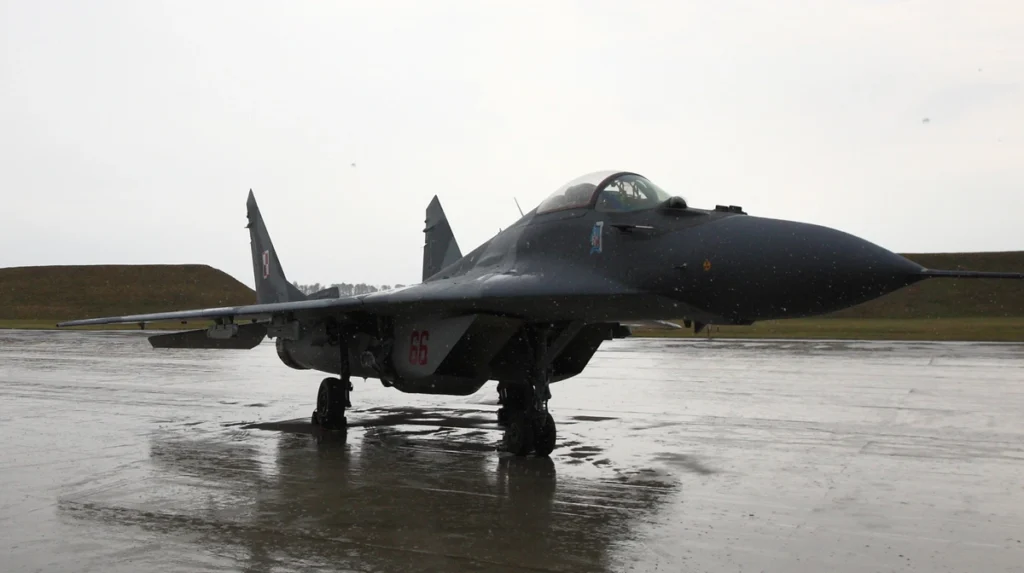 Два МіГ-29 і боєприпаси: Польща готує новий пакет допомоги Україні