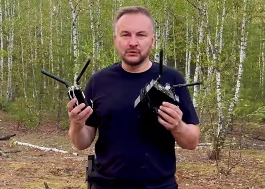 Флеш показал, как выглядят ретрансляторы для «Шахедов»