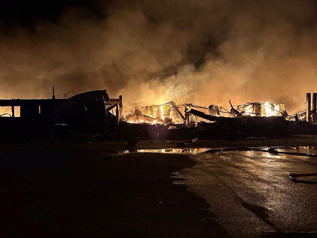 Russia attacked a cardboard and paper mill in Obukhov: production was stopped